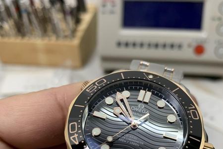 欧米茄海马300玫瑰金会掉色吗