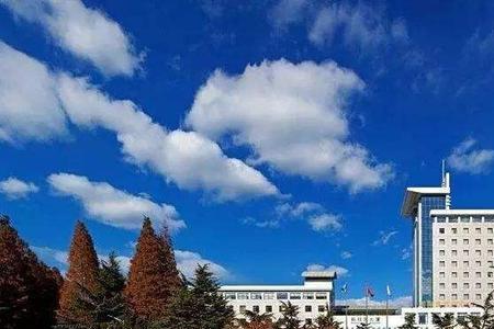 大连理工大学有多少学生