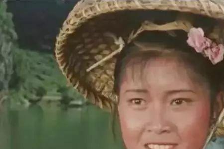 马车欢唱一路春是什么电影插曲