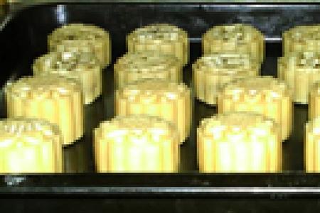 烤月饼烤箱上下火怎么调