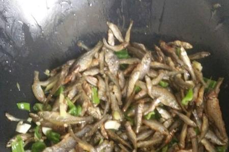 湖北干小河鱼的做法大全