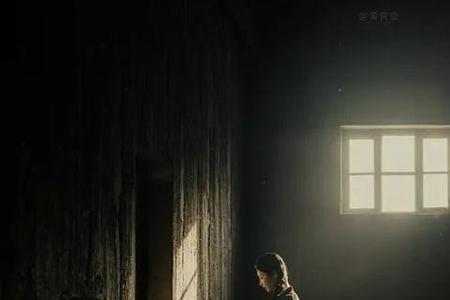 藏于心止于唇的意思