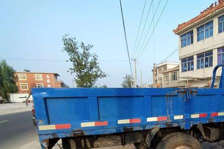 五征三轮车32马力载重多少吨