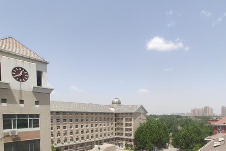 天津小外是否重文轻理