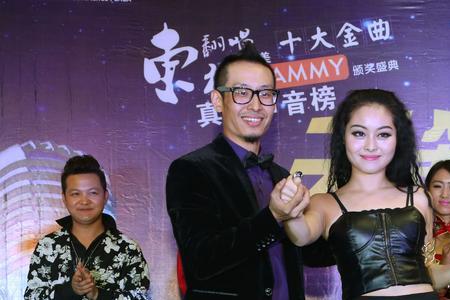 狂探里的苗英身份