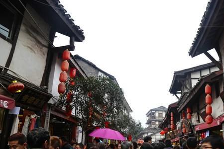 暑期带孩子适合成都还是重庆