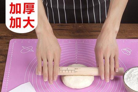 硅胶揉面垫能用铁刀切面条吗