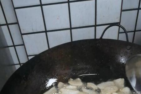 牛可以喂猪油吗