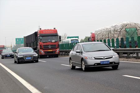 大货车一般什么时间跑低速