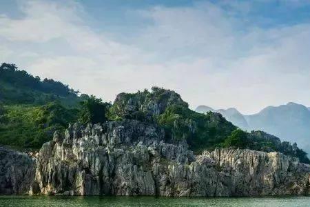 万峰湖有多长