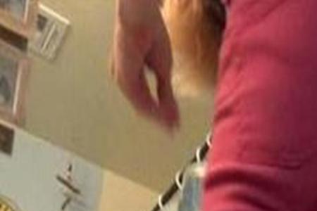 怎样穿短裤尿裤子不被发现