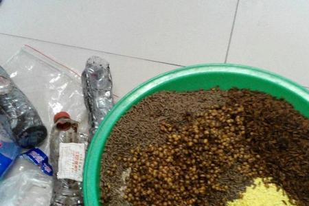 鱼饲料是用什么做的