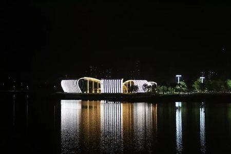 苍海湖四季灯展门票