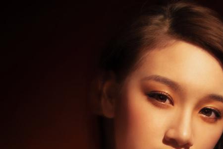 娇媚可人什么意思