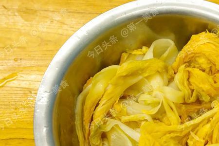 酸白菜怎么炒的吃