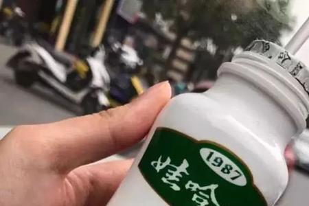 一排娃哈哈用什么量词
