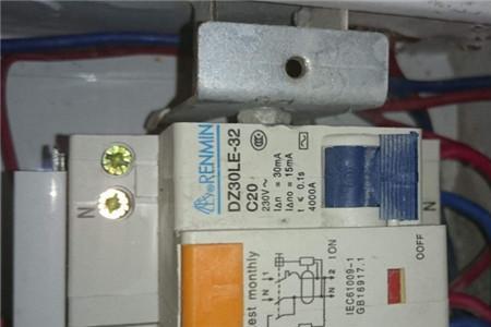 烤鸭炉跳闸什么原因