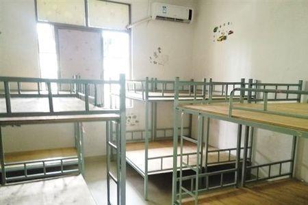 做一个10个人的午托班挣钱吗
