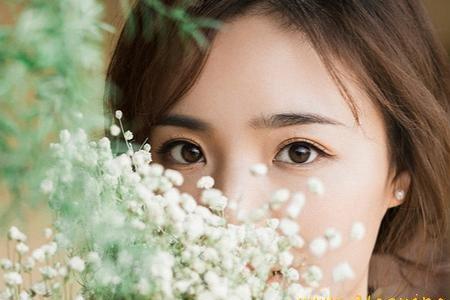 带叶字的昵称女生四季