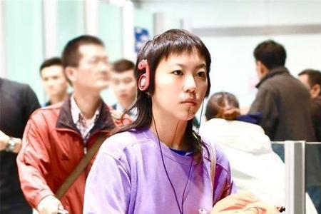 窦靖童身高多少