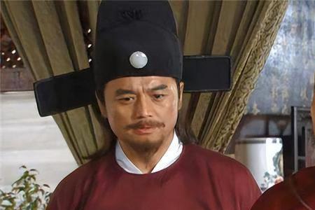 古代大臣与大夫哪个职位更大