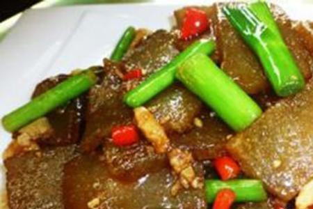 绿豆粉焖子和山芋粉焖子哪个好