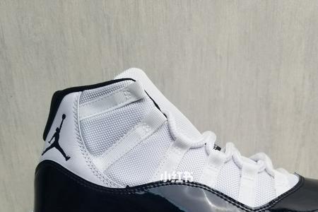 aj11康扣鞋码偏大还是偏小