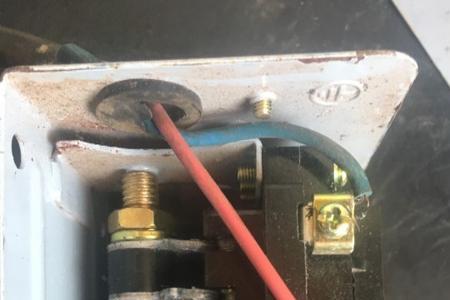 单电容器倒顺开关接线方法
