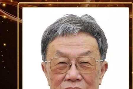 2015年诺奖文学获得者