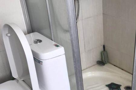 淋浴房积水补救