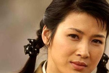 亮剑中小张女士是谁