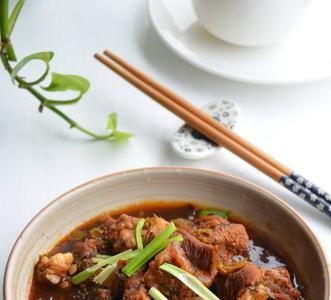 土豆炖牛腩的做法王刚