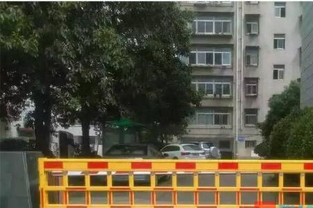道闸抬杆慢怎么办