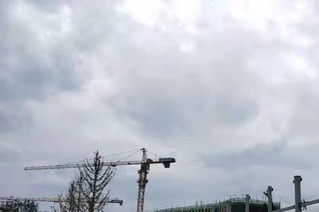大连体育新城附近有什么大商场