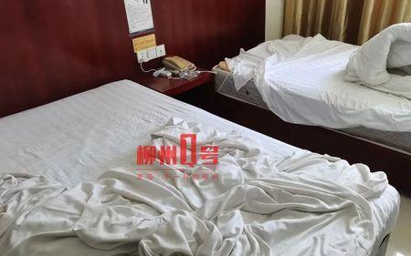 为什么宾馆床单都有血迹