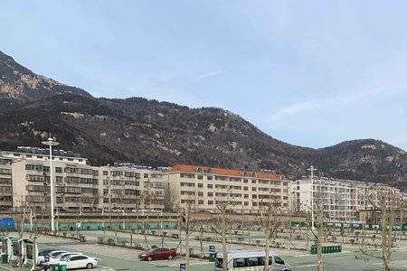 泰山哪个停车场离入口近