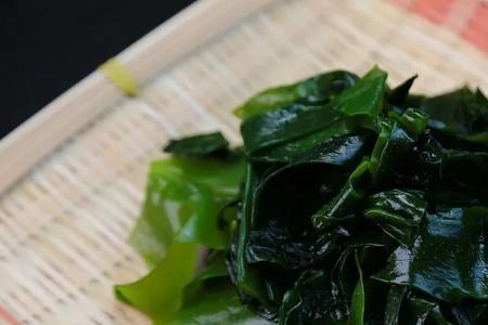 夜莺与红艳艳有什么不同