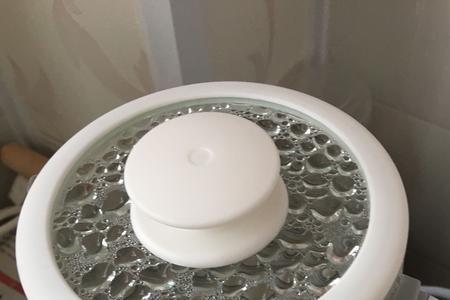 小孩用钛合金的恒温水壶好吗