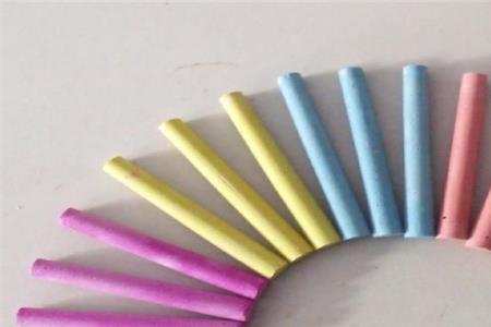 粉笔是什么材料