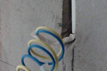 移电位用黄蜡管还是线管