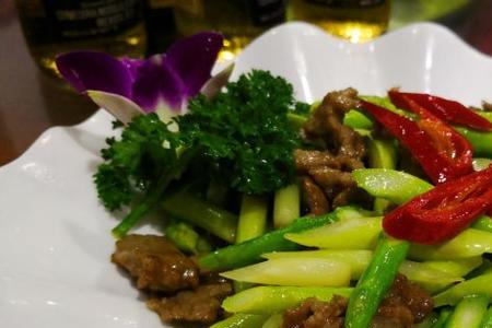 芦笋烧牛肉成都做法