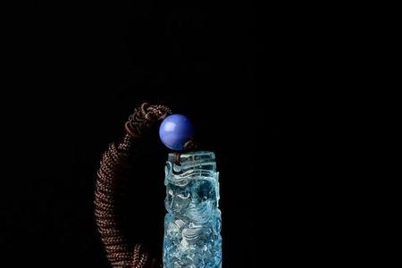 海蓝宝表面丝纹是什么
