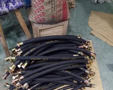 防爆管和钢丝管哪个好