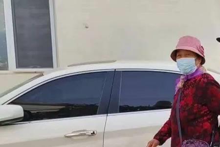 静默在家为国做贡献下联