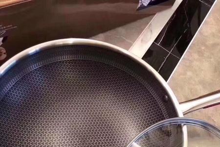 康巴斯不粘锅有涂层吗