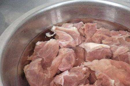 牛肉焯水后要换水吗