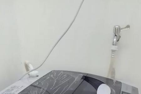 奥克斯洗衣机卡槽怎么取