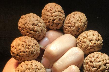 金刚手串机刷完的还能手上色不