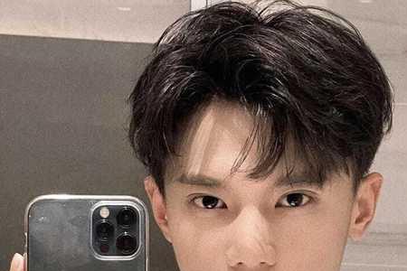 男生中分太短怎么办