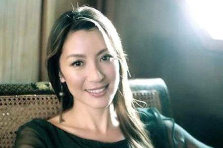 杨紫琼为什么加入马来西亚籍